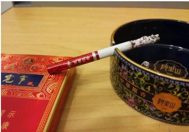 寬窄五糧濃香，香煙邂逅五糧液你值得擁有