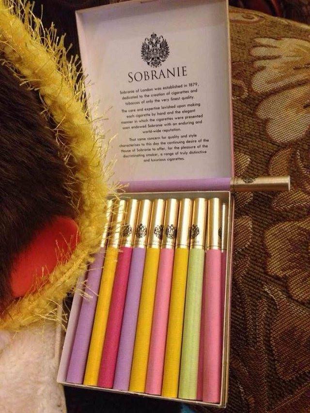 10元進(jìn)口女士香煙排行榜，圣羅蘭香煙你見(jiàn)過(guò)嗎