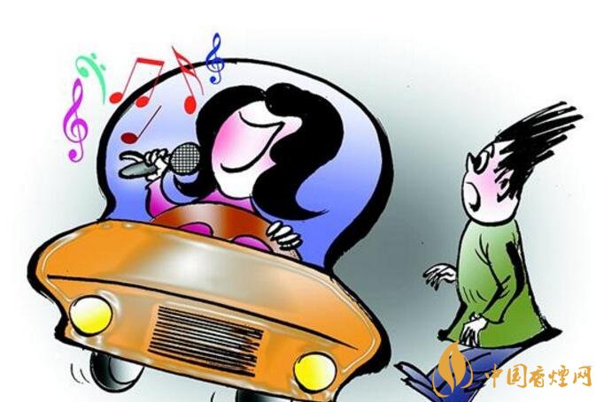 開車抽煙扣分嗎，2018年開車抽煙如何處罰